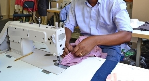 Dressmaking business: Pagsimula ng Negosyong Mananahi o Pag-modista